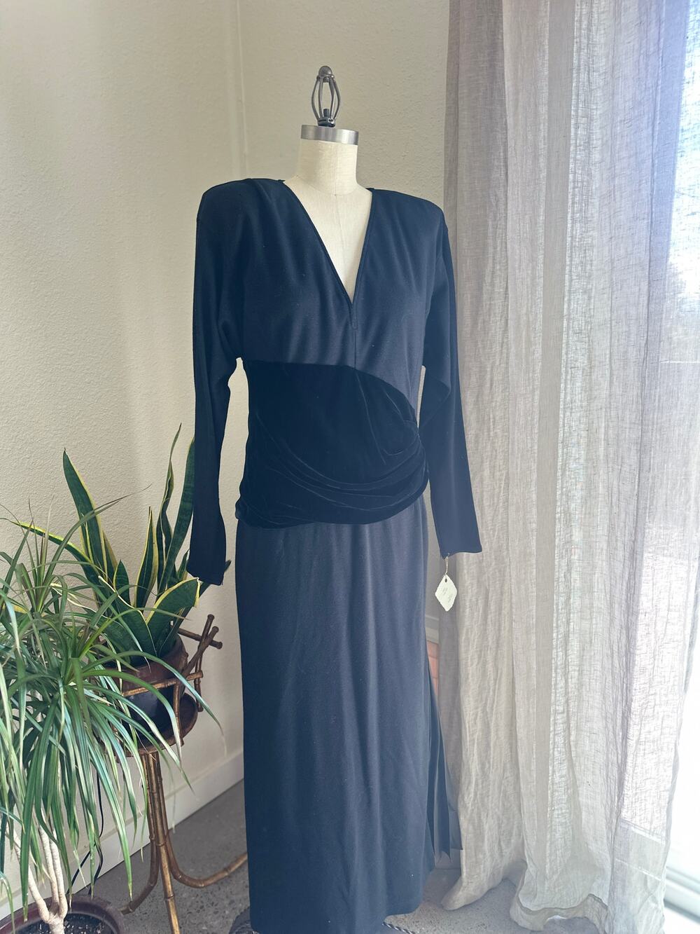 Emanuel Ungaro Women’s 14 Dress Black Wool Gathered Gown Velvet Pleated Italy